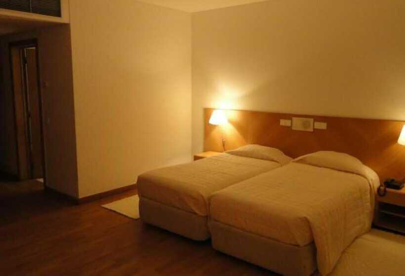 Номер Superior, Inatel Caparica
