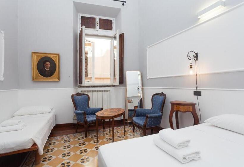 اتاق راحتی سه تخته, Palazzo Del Duca Piazza Navona Guest House