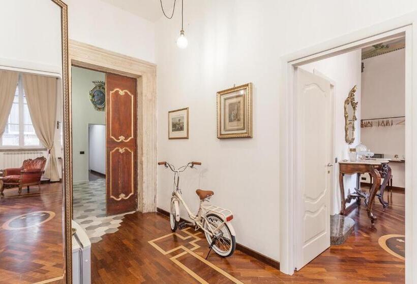 Deluxe Suite King Bed, Palazzo Del Duca Piazza Navona Guest House
