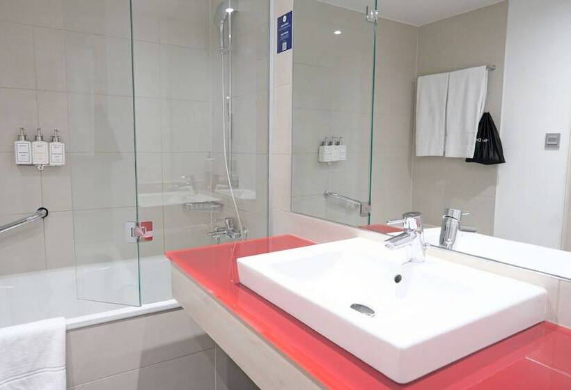 Номер Стандарт с Террасой, Park Inn By Radisson Linz