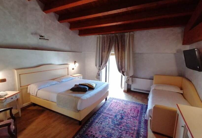 基本三人间, Relais Castrum Boccea
