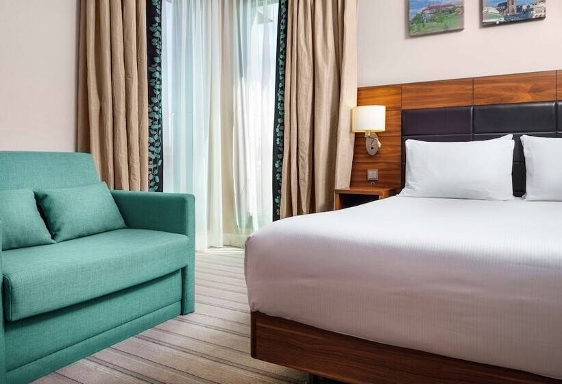 اتاق استاندارد, Hilton Garden Inn Krakow