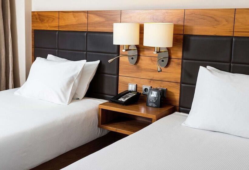 اتاق استاندارد, Hilton Garden Inn Krakow