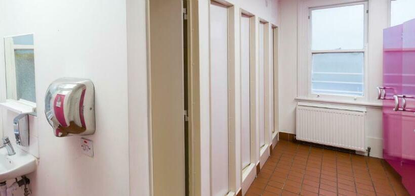 Кровать в Общей Комнате, Smart Russell Square Hostel