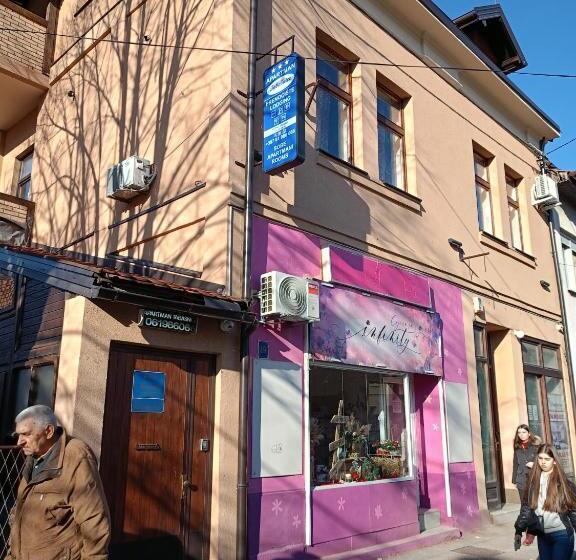 اتاق استاندارد, Apartment And Roomstabašnicetuzla Centar