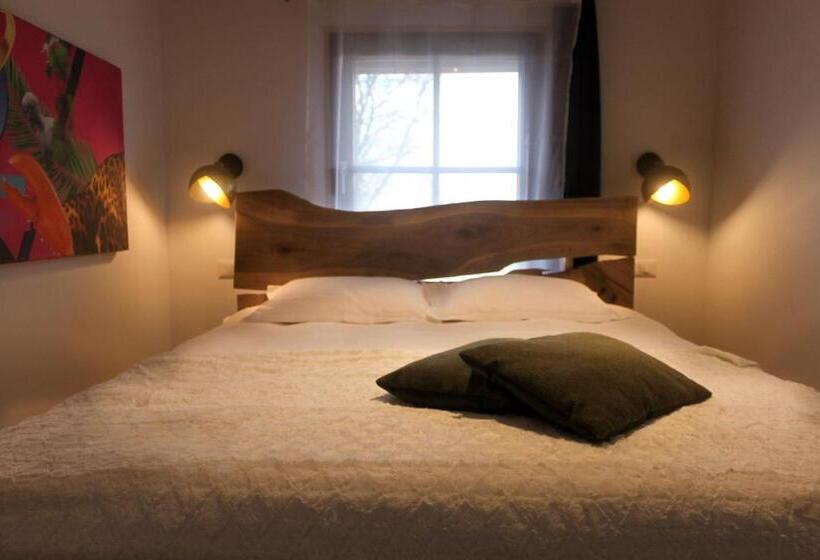 سوییت با چشم‌انداز باغ, Elma Guesthouse