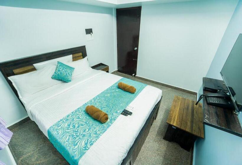Семейный Номер, Jeyam Residency