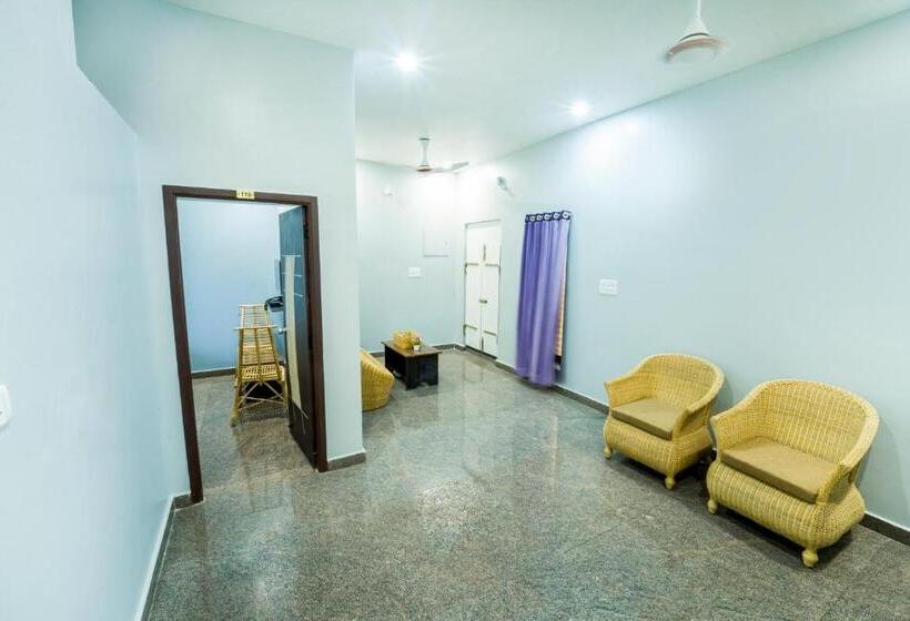 家庭间, Jeyam Residency
