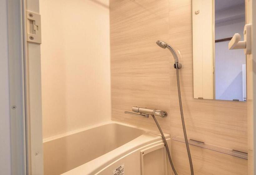２ダブルベッドのスタンダードルーム, New Normal Hotel In Matsuyama ニューノーマルホテルイン松山