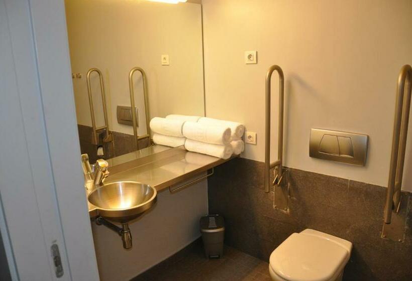 Chambre Quintuple Standard, Centre Esplai Albergue