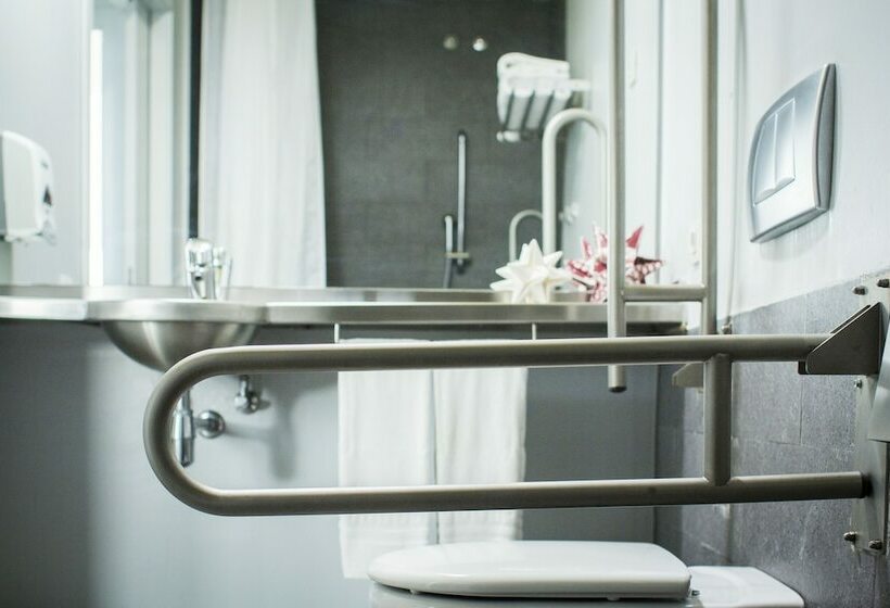 Chambre Basic Individuelle, Centre Esplai Albergue