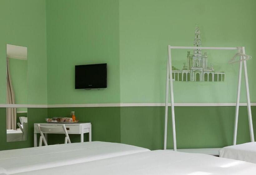 Номер Стандарт Трехместный, Leiria Classic