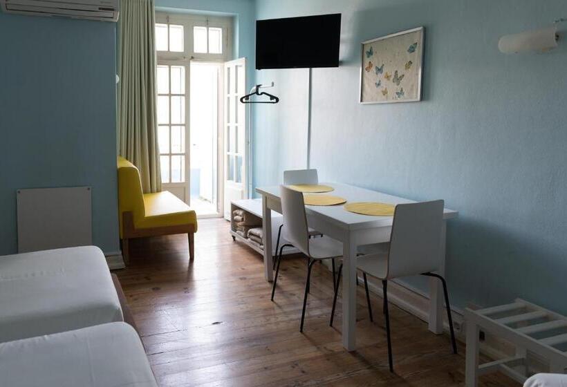 Трехместный Номер Классика, Leiria Classic