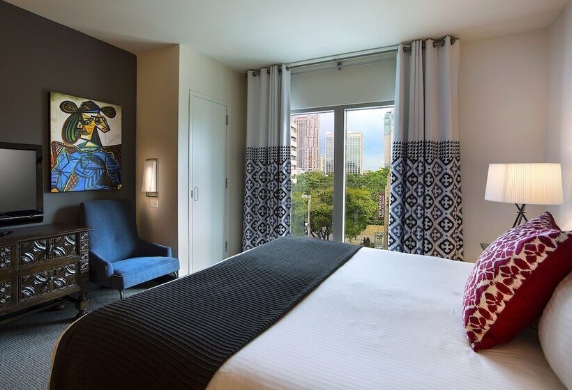 סוויטה מותאמת לאדם עם מוגבלויות, Contessa   Suites On The Riverwalk