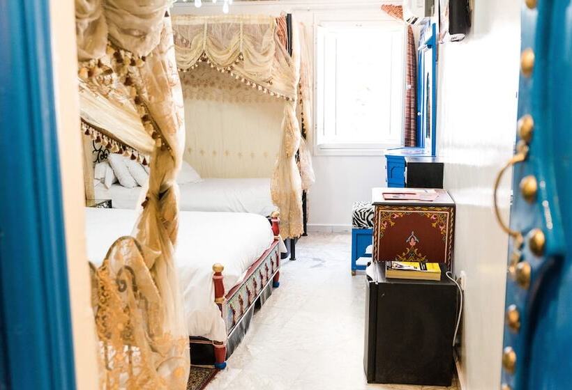 Quarto Triplo Estandar, Moroccan House Casablanca