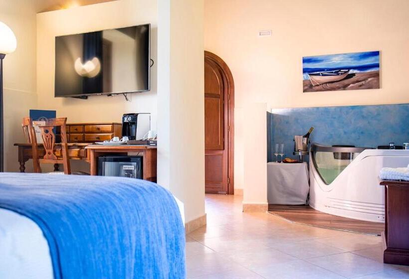 Люкс с гидромассажем, Relais Villa Giuliana