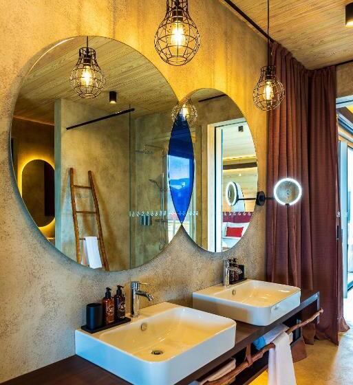 Deluxe Suite Sea View, Saba Rock Resort