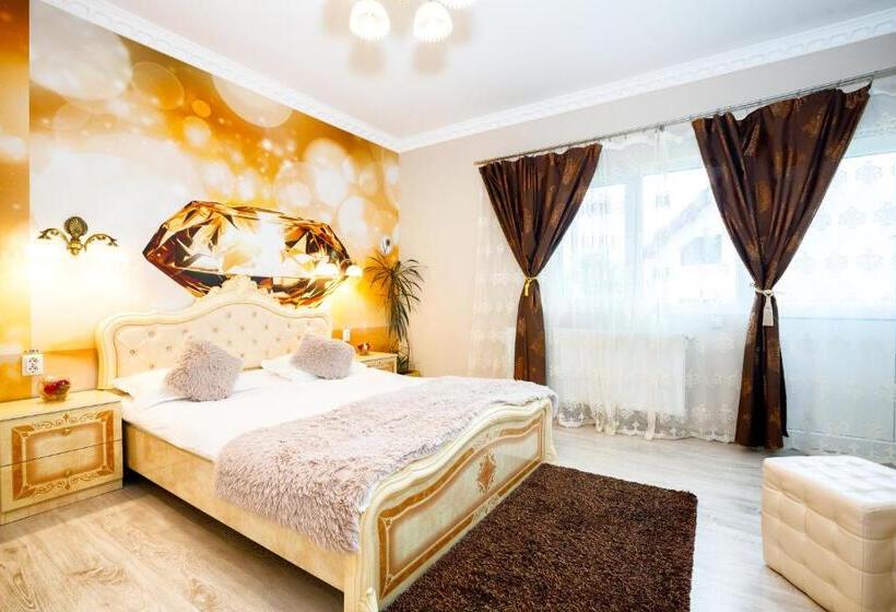 اتاق لوکس, Pensiunea Avy