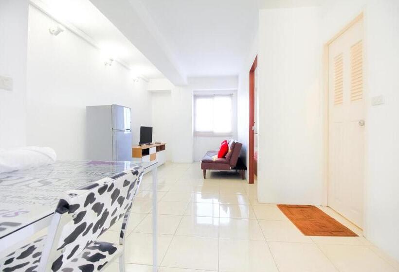 جناح, Capital O 411 Grandview Condo 15