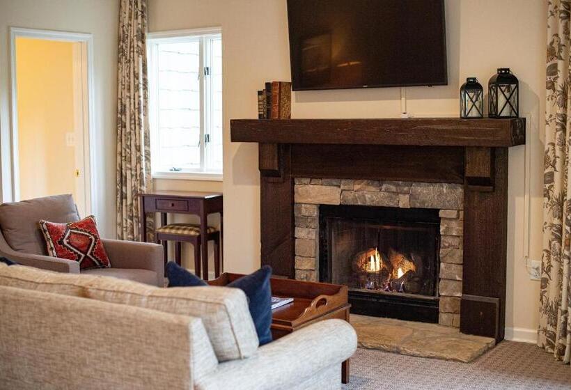 디럭스 4인 룸, The Greystone Inn