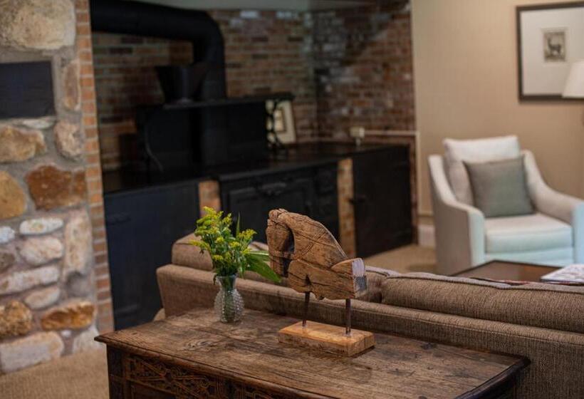 스탠다드 룸 킹사이즈 침대, The Greystone Inn