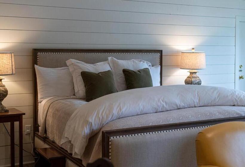 스탠다드 룸 킹사이즈 침대, The Greystone Inn