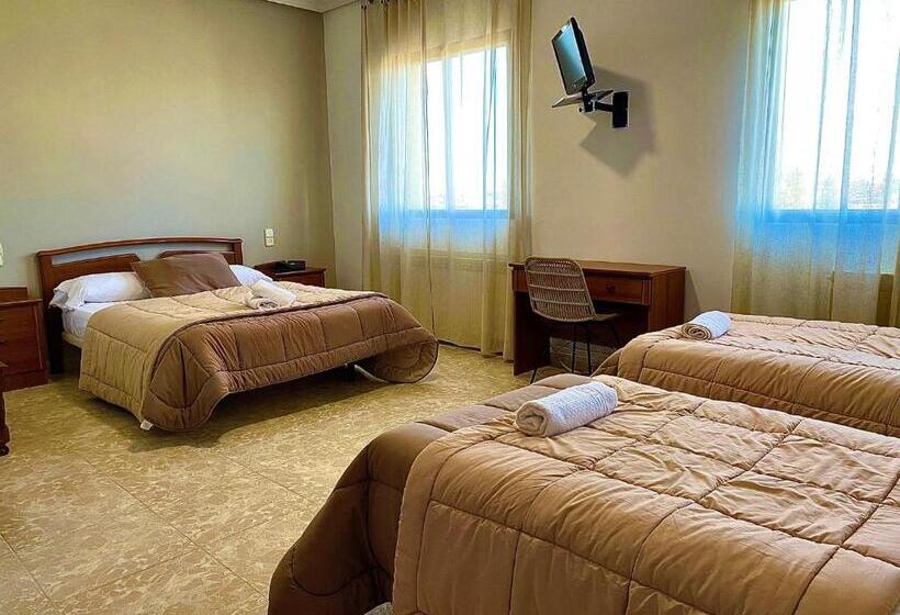 家庭间, Hostal Torresmancha