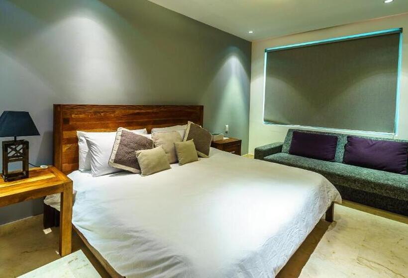 1 Schlafzimmer Penthouse Apartment, The Elements Oceanfront & Beachside Condo