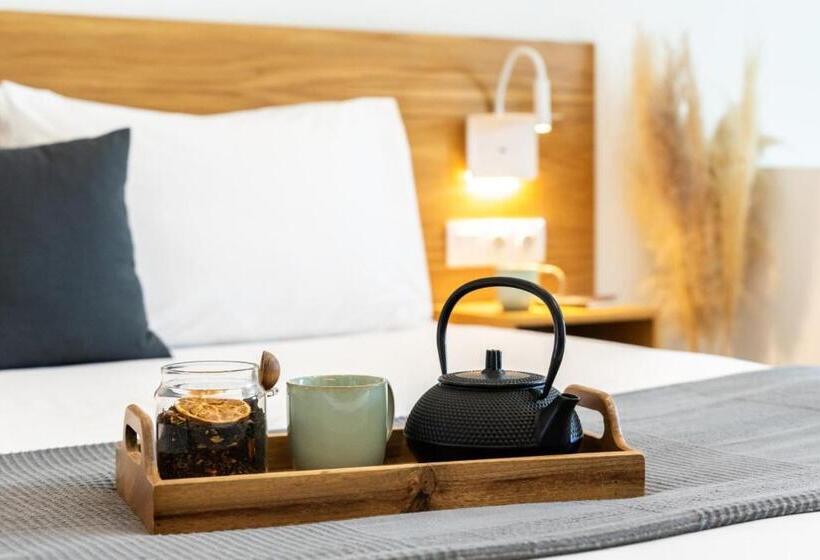 Suite with Terrace, Melo Athens