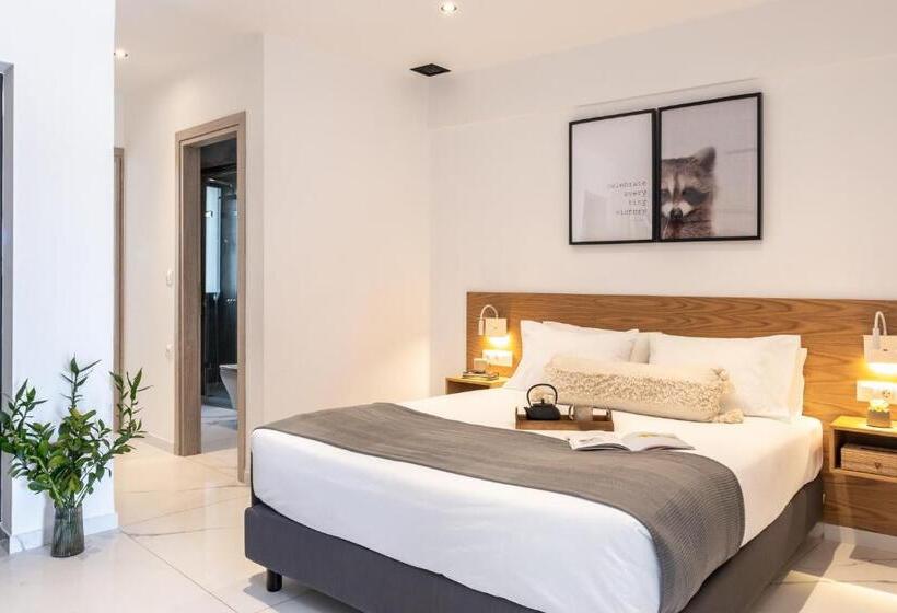 سوییت لوکس, Melo Athens