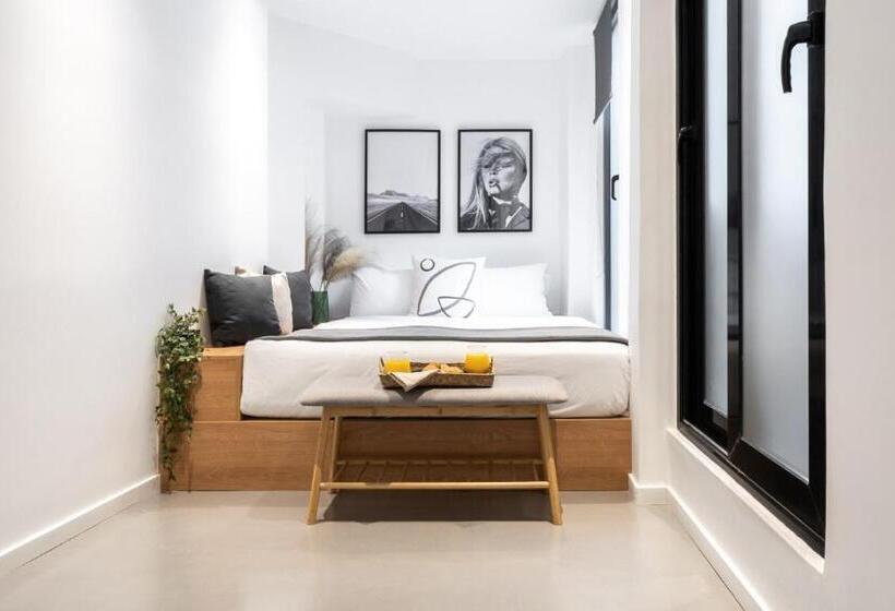 اتاق استاندارد, Melo Athens