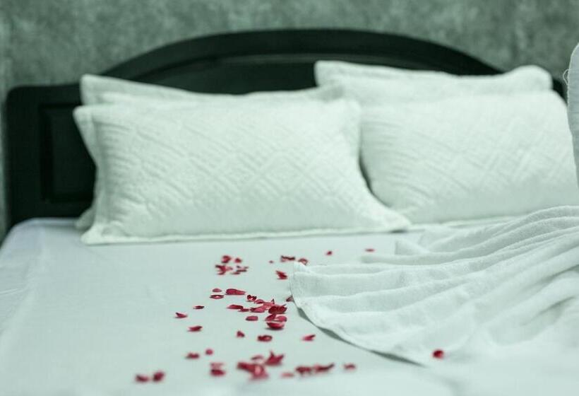 اتاق استاندارد یک نفره, Nhà Nghỉ Kim Lài   đối Diện Bệnh Viện Tỉnh Gia Lai  132 Tôn Thất Tùng