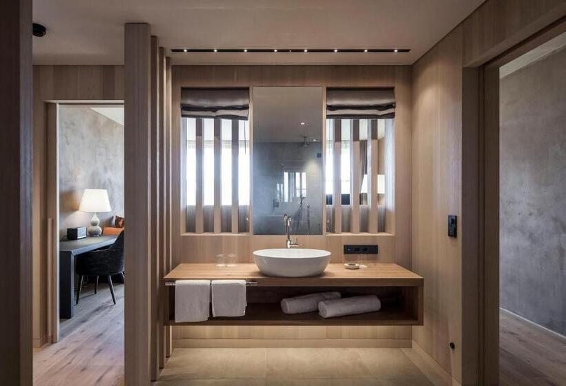سوییت جونیور با چشم‌انداز دریا, Adler Spa Resort Sicilia