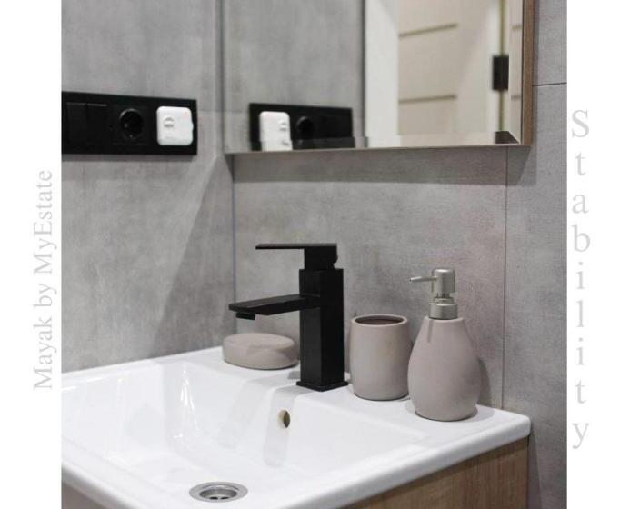 آپارتمان 1 خوابه با تراس, Aparthotel Mayak Yablunytsia