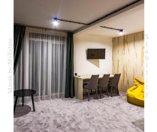 آپارتمان سوپریور 1 خوابه, Aparthotel Mayak Yablunytsia