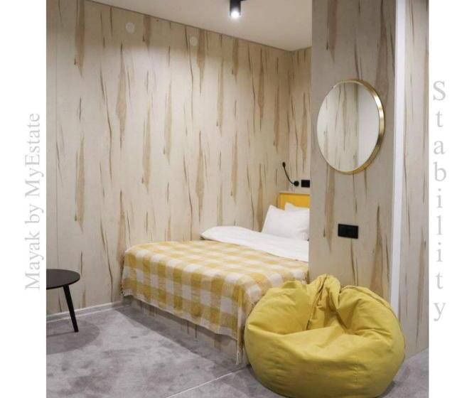 آپارتمان 1 خوابه با بالکن, Aparthotel Mayak Yablunytsia