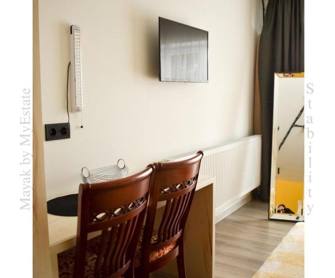 آپارتمان 1 خوابه با تراس, Aparthotel Mayak Yablunytsia