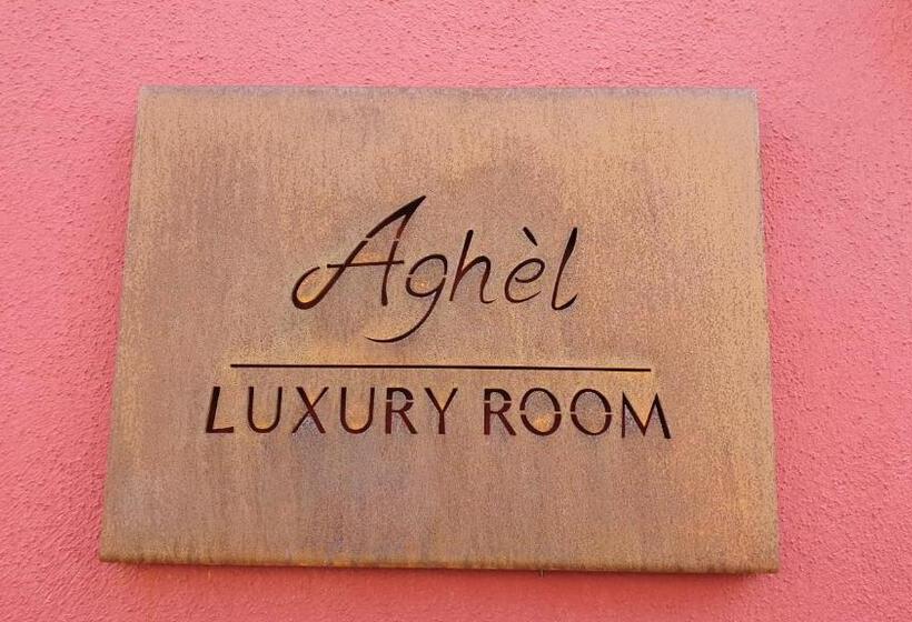اتاق خانوادگی با چشم‌انداز دریا, Aghèl Luxury Room