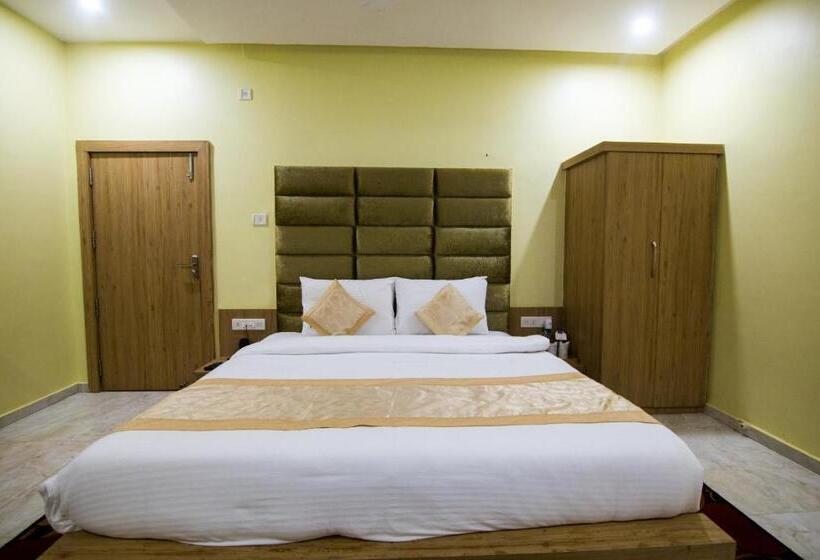 Номер Superior, The River Front Resort