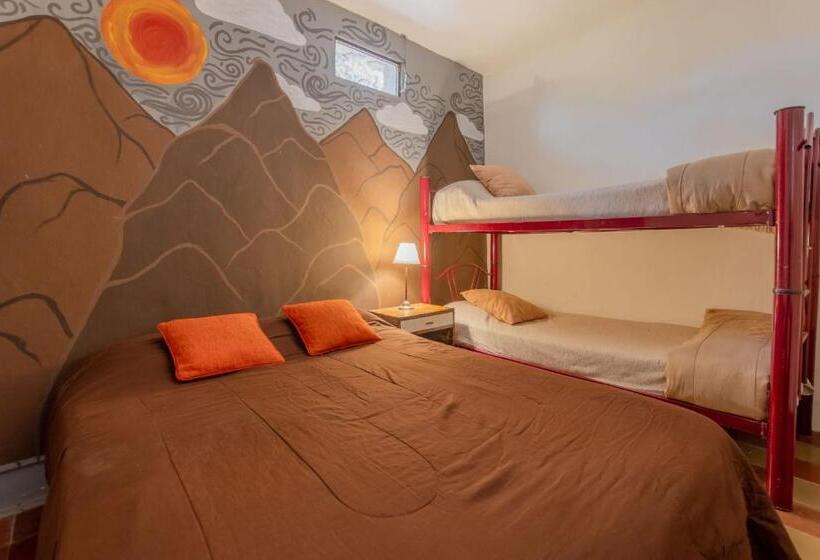 4인용 스탠다드 룸, Puerta Azul Hostel