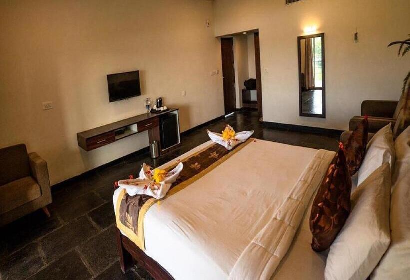 带阳台套房, Starling River Resort Dandeli