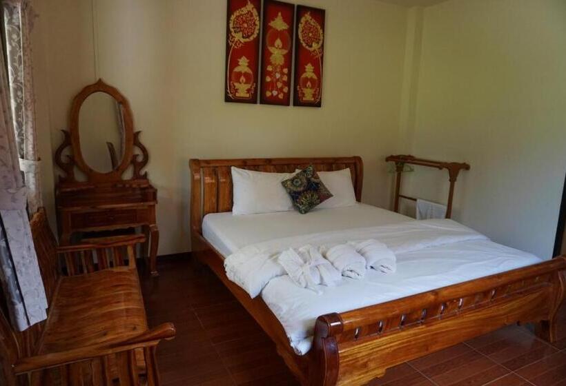스탠다드 룸 킹사이즈 침대, Ruean Phet Sawoei Resort
