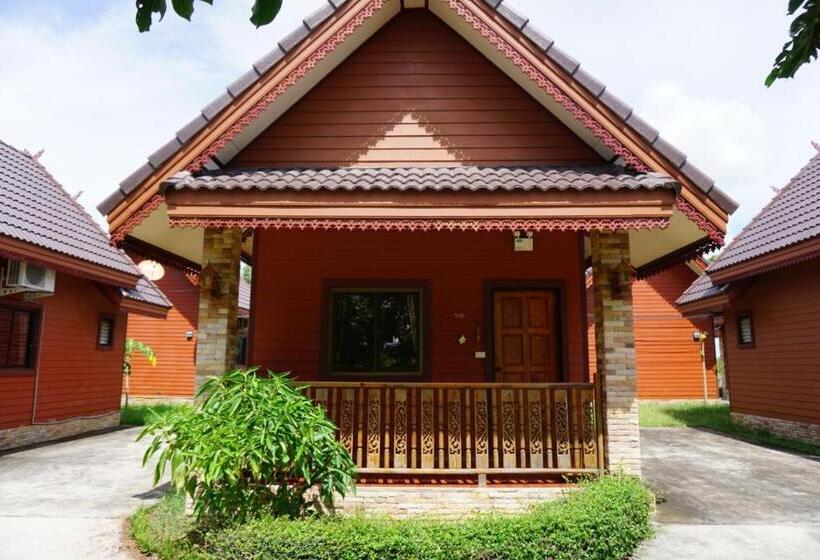 스탠다드 룸 킹사이즈 침대, Ruean Phet Sawoei Resort