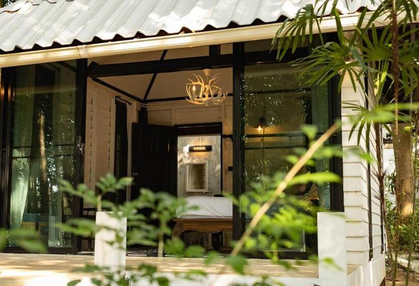 اتاق استاندارد, Barefoot Project Formerly Baan Klong Kleng
