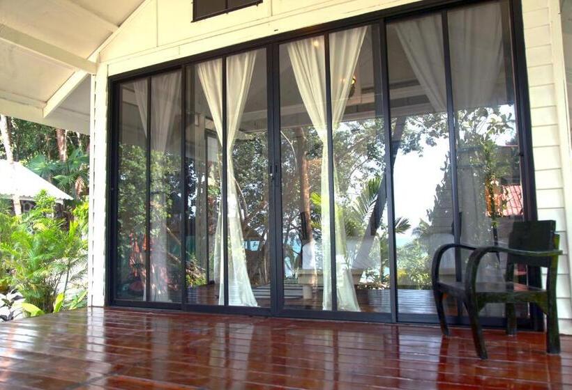 اتاق لوکس, Barefoot Project Formerly Baan Klong Kleng