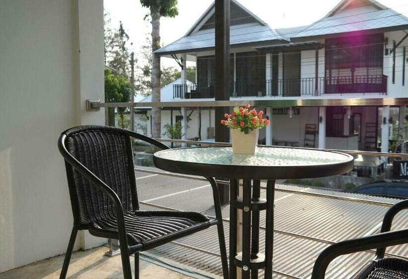 Номер Deluxe, Baan I Talay Chumphon บ้านไอทะเลชุมพร