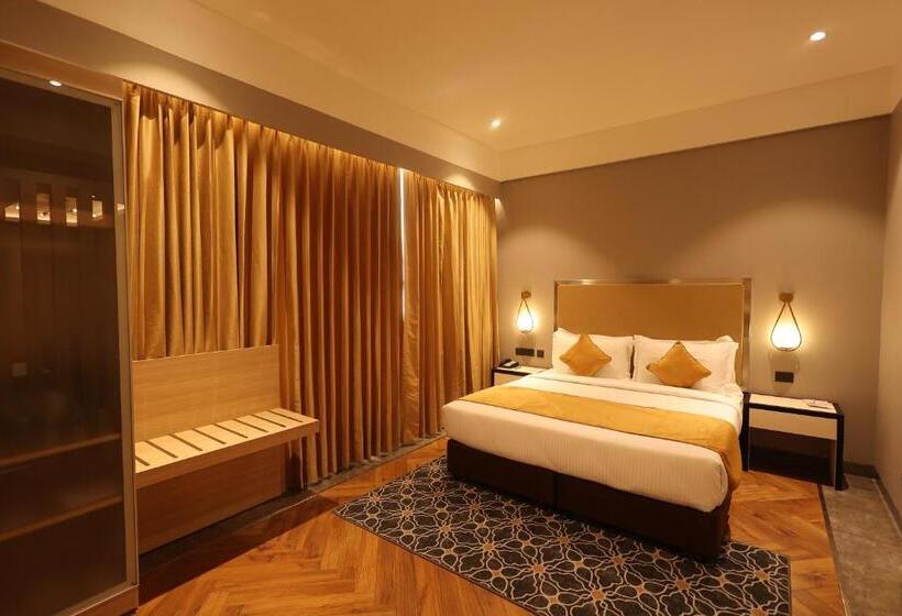 家庭套房, Polo Towers Agartala