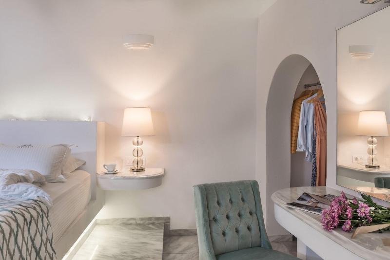 Villa 3 Chambres avec Piscine, Anteliz Suites