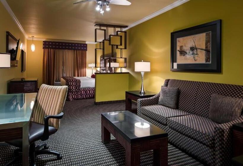 Люкс Кровать Кинг, Best Western Plus Christopher Inn And Suites