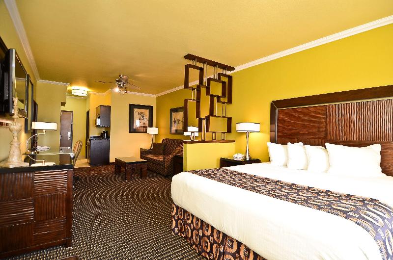Люкс Кровать Кинг, Best Western Plus Christopher Inn And Suites